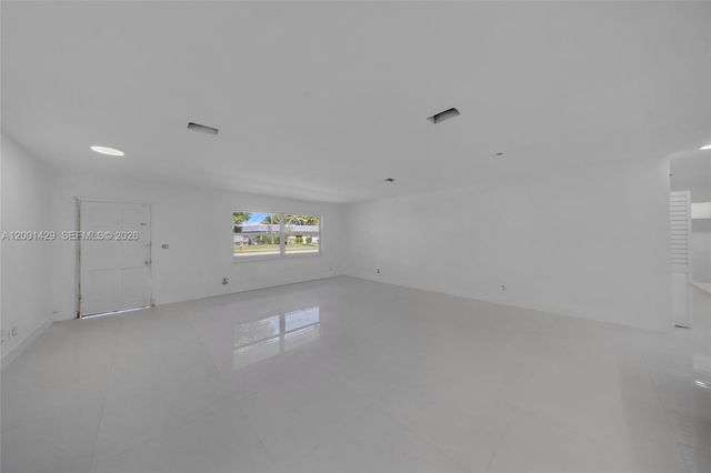 1320 NW 72nd Ave, Plantation, FL 33313