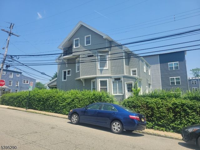 36 Prospect St, Dover Town, NJ 07801