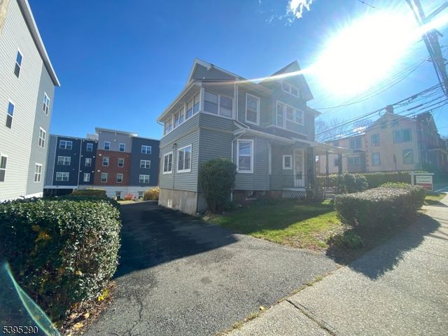 36 Prospect St, Dover Town, NJ 07801