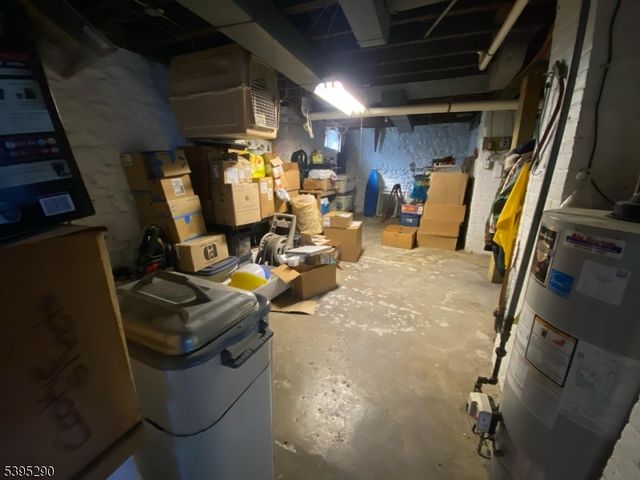 36 Prospect St, Dover Town, NJ 07801