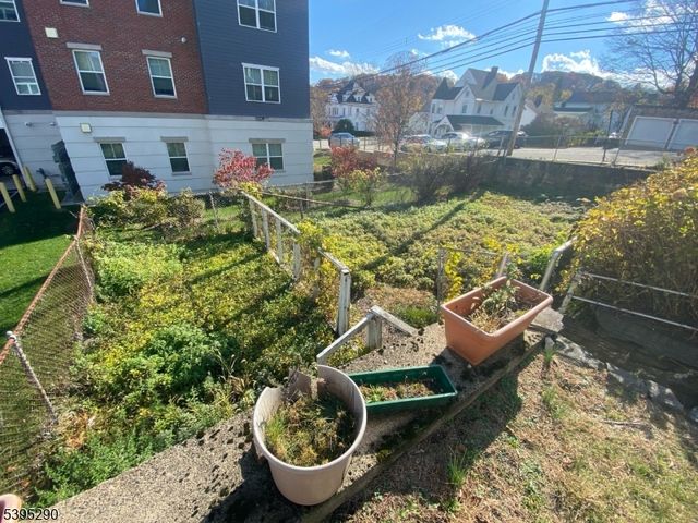 36 Prospect St, Dover Town, NJ 07801