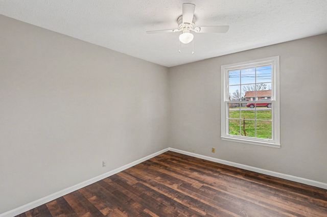 199 Township Dr, Hendersonville, TN 37075