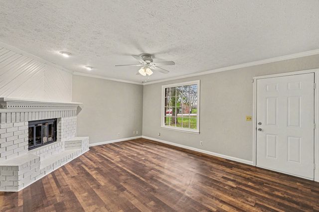 199 Township Dr, Hendersonville, TN 37075