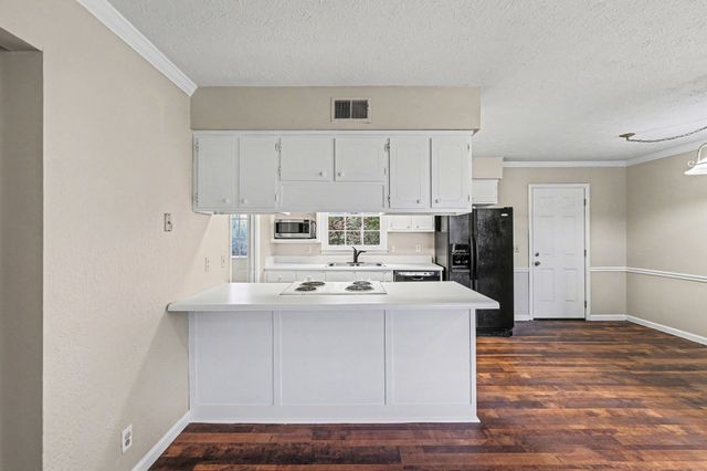 199 Township Dr, Hendersonville, TN 37075