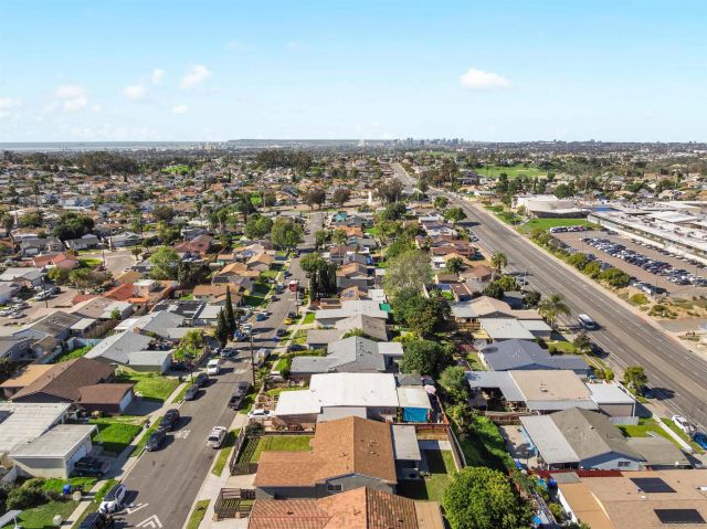 6252 Alderley St, San Diego, CA 92114