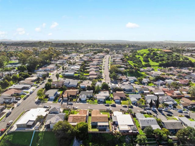 6252 Alderley St, San Diego, CA 92114