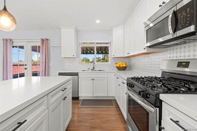 6252 Alderley St, San Diego, CA 92114