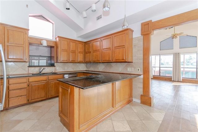 13925 Dasmarinas Dr, Corpus Christi, TX 78418