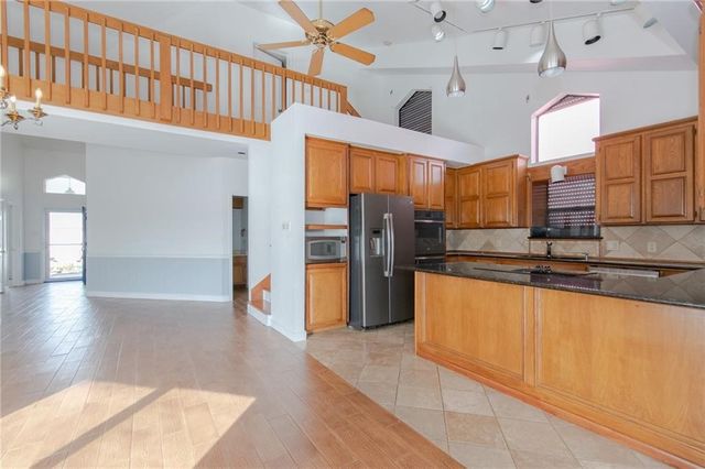 13925 Dasmarinas Dr, Corpus Christi, TX 78418