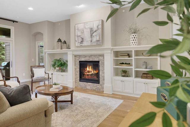 18229 Justice Way, Lakeville, MN 55044