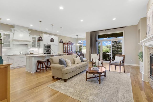 18229 Justice Way, Lakeville, MN 55044