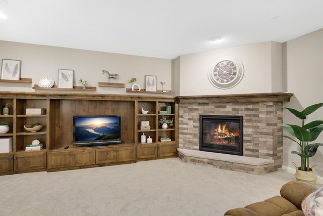 18229 Justice Way, Lakeville, MN 55044