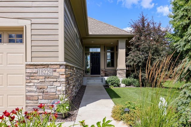 18229 Justice Way, Lakeville, MN 55044