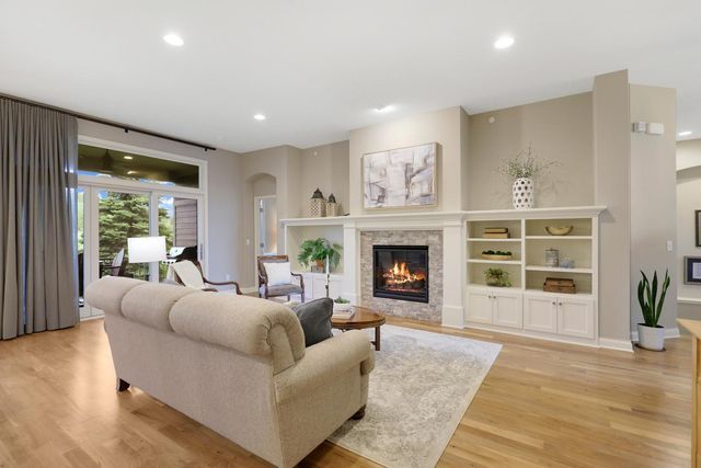 18229 Justice Way, Lakeville, MN 55044