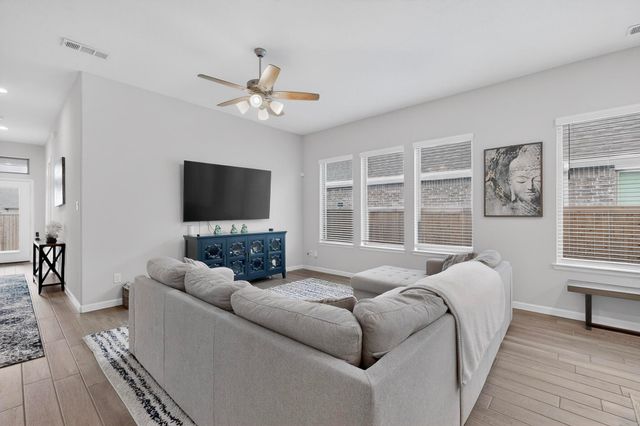 2319 Kirkstall Way, Forney, TX 75126