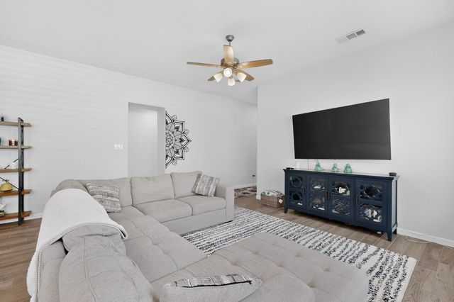 2319 Kirkstall Way, Forney, TX 75126