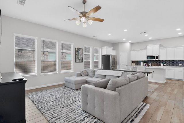 2319 Kirkstall Way, Forney, TX 75126