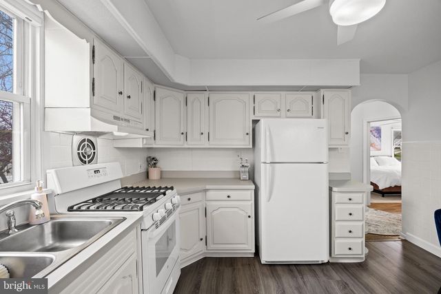 1302 W HIGH ST, Haddon Heights, NJ 08035