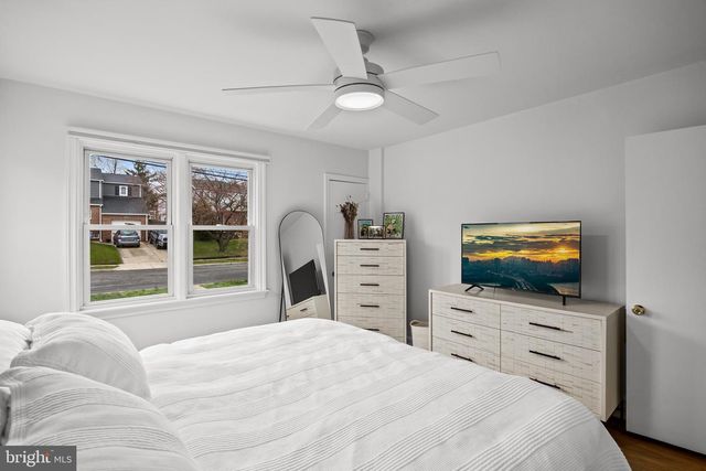 1302 W HIGH ST, Haddon Heights, NJ 08035