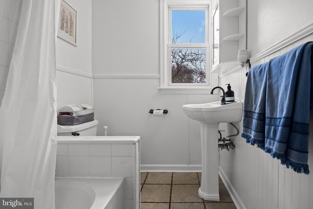 1302 W HIGH ST, Haddon Heights, NJ 08035