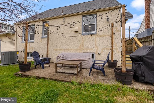 1302 W HIGH ST, Haddon Heights, NJ 08035