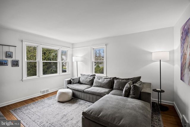 1302 W HIGH ST, Haddon Heights, NJ 08035