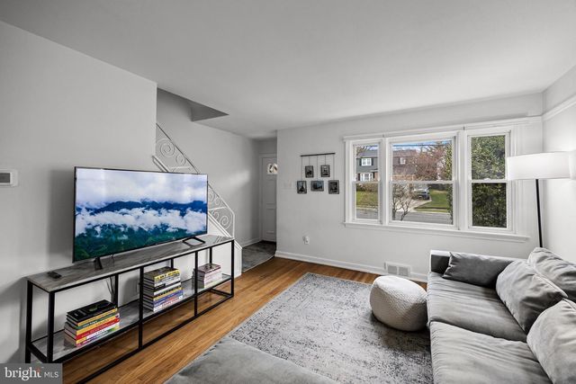 1302 W HIGH ST, Haddon Heights, NJ 08035