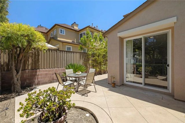 18 Amesbury Court, Ladera Ranch, CA 92694