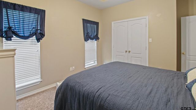 17391 Mary Martin Dr, Flint, TX 75762