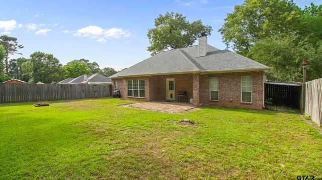 17391 Mary Martin Dr, Flint, TX 75762