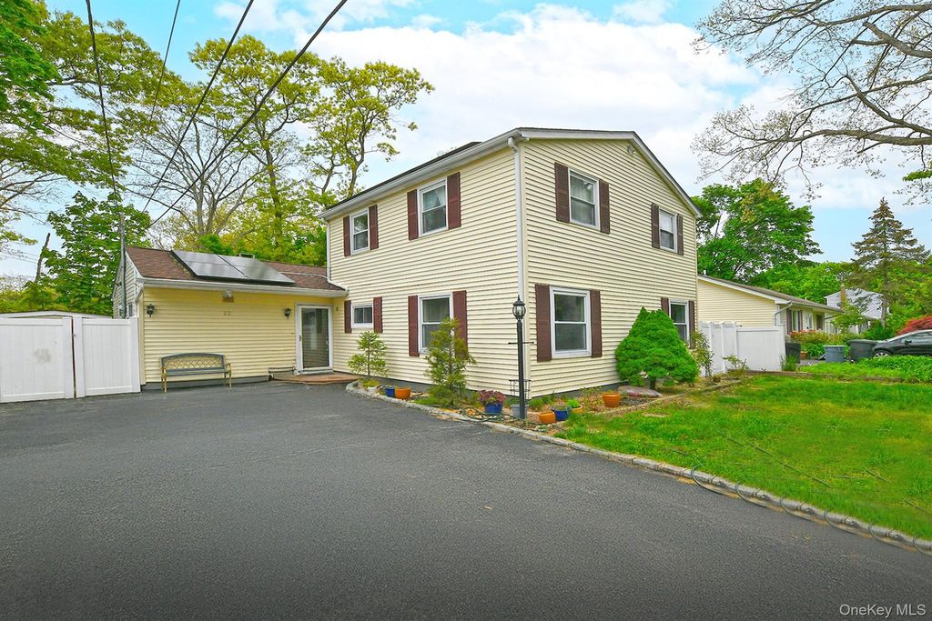 12 Sims Street, Patchogue, NY 11772