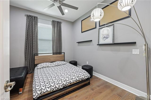 2098 Antigua LN, Naples, FL 34120