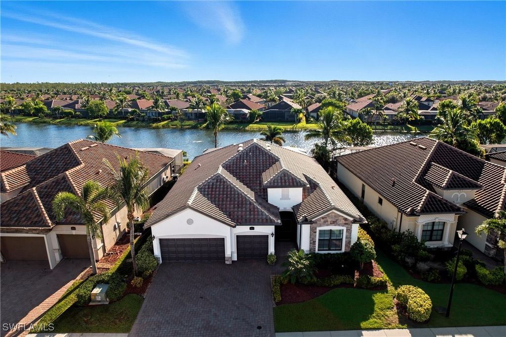 28079 Wicklow CT, Bonita Springs, FL 34135