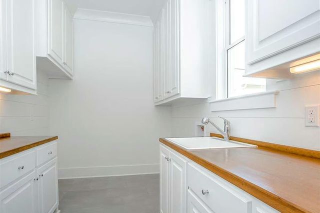 20957 N Dixboro Road, Green Oak Twp, MI 48178