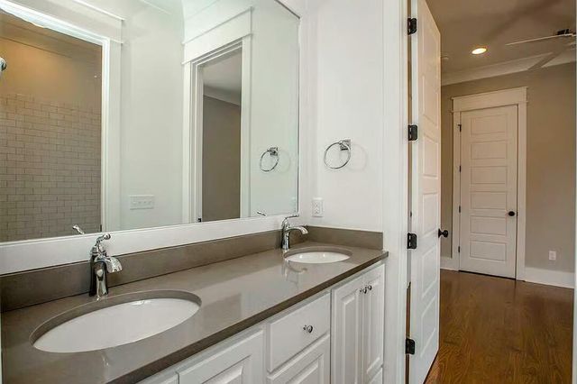 20957 N Dixboro Road, Green Oak Twp, MI 48178