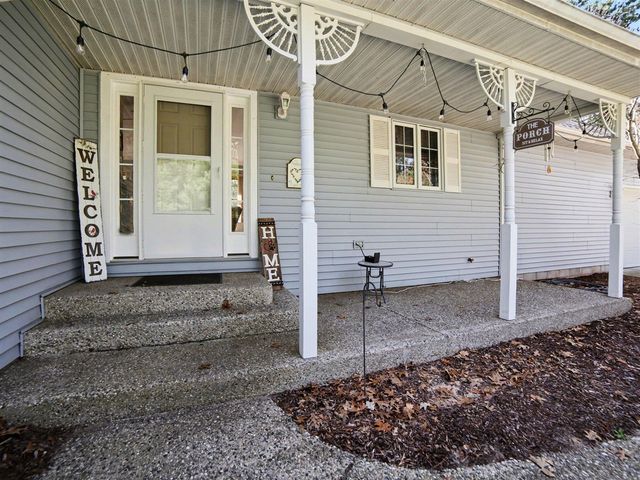 7581 Wiczer Drive, Whitehall, MI 49461