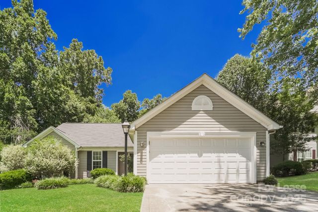 3640 Annandale Drive, Charlotte, NC 28269