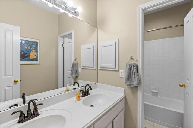 1906 Holly Hill DR, Leander, TX 78641