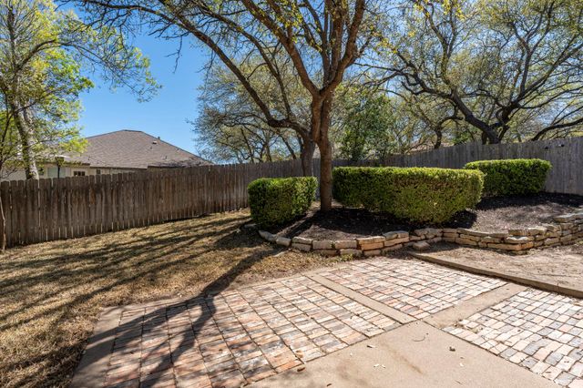 1906 Holly Hill DR, Leander, TX 78641