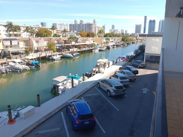 3545 NE 166th St 304, North Miami Beach, FL 33160