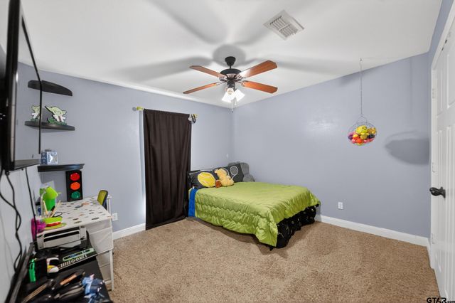 11673 Lanes End, Flint, TX 75762
