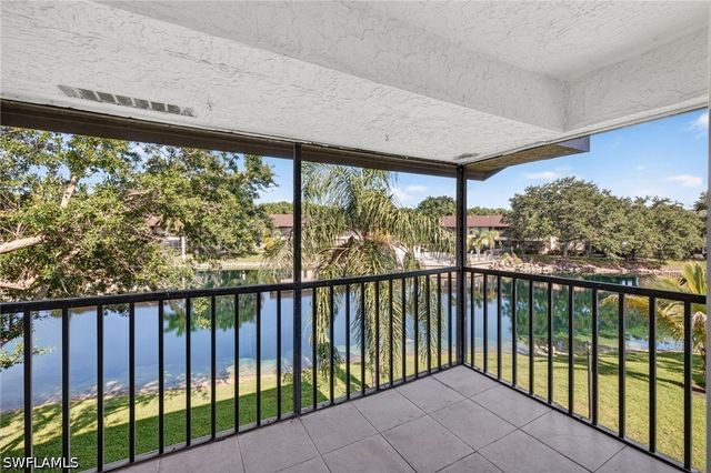 5365 Treetops DR S206, Naples, FL 34113