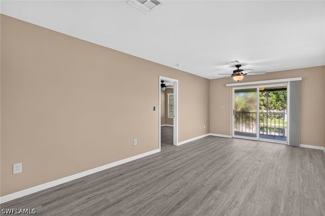 5365 Treetops DR S206, Naples, FL 34113