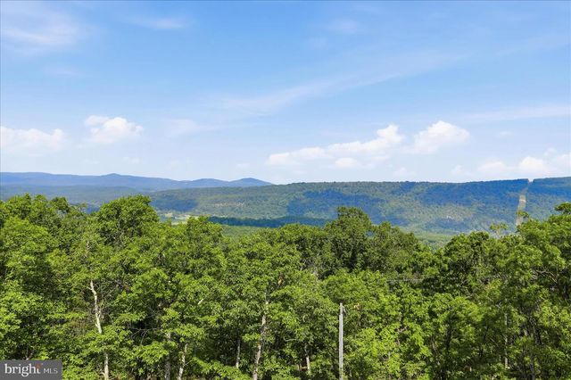 757 BROCKET DR, Springfield, WV 26763