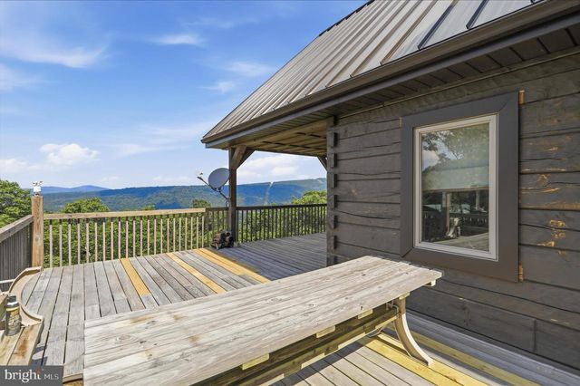 757 BROCKET DR, Springfield, WV 26763