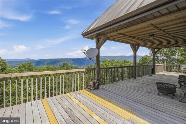 757 BROCKET DR, Springfield, WV 26763