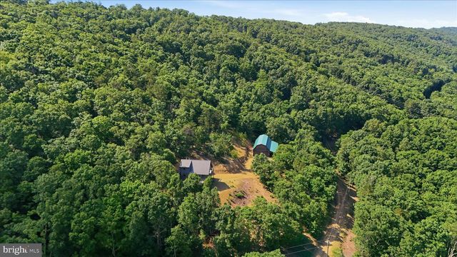 757 BROCKET DR, Springfield, WV 26763