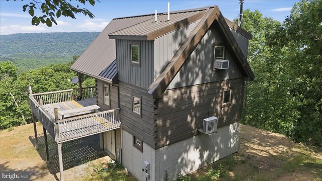 757 BROCKET DR, Springfield, WV 26763