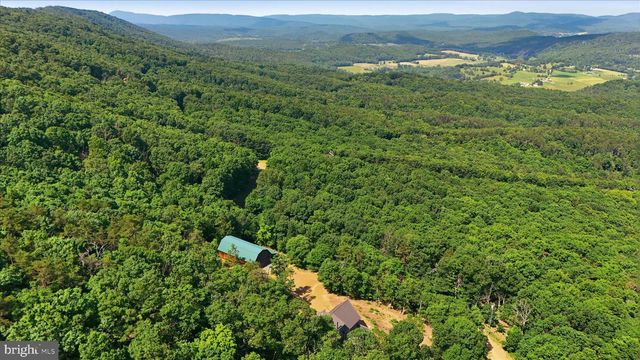 757 BROCKET DR, Springfield, WV 26763
