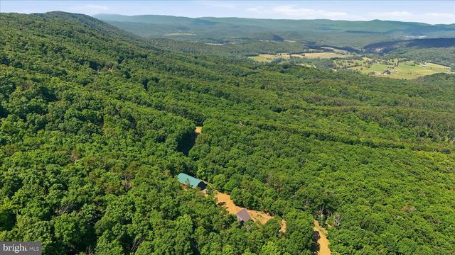 757 BROCKET DR, Springfield, WV 26763